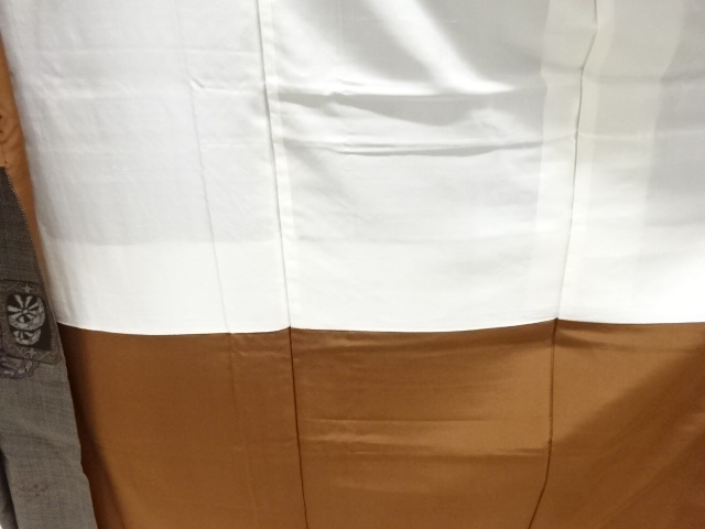  色紙に片輪車模様織出し本場泥大島紬着物（5マルキ）